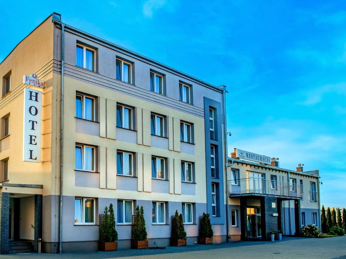 Hotel Feniks グニェズノ エクステリア 写真